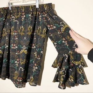 🌸 VERY J Off Shoulder Floral Ruffle Bell Sleeve